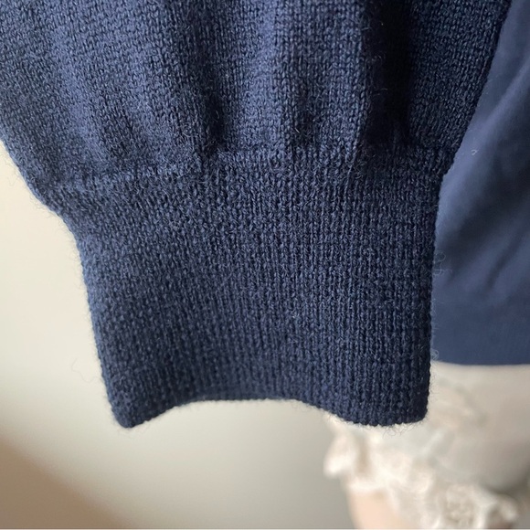 J Crew 100% Merino Wool Vneck Knit Sweater Navy Blue Women’s Size Small - Picture 3 of 6